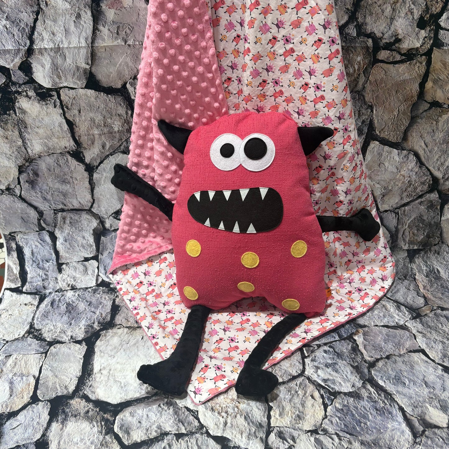 Aaron & Blanket Bundle